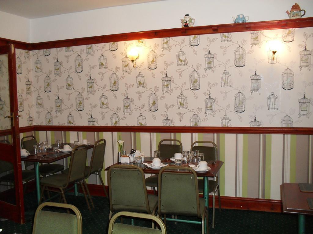 Отель Delamere 3*